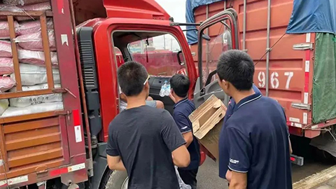“豫”见世界杯官网 共担风雨 | 2026世界杯官网入口及所属企业积极参与河南洪灾救援