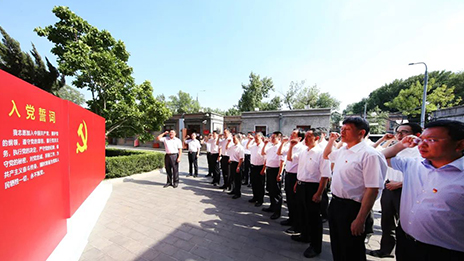 北京日报专版刊文：党旗下，以坚定信心迈向“百年世界杯官网”