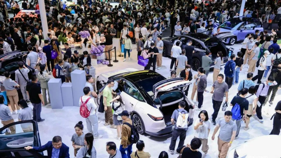 激活“五一”消费，世界杯官网以旧换新再加码