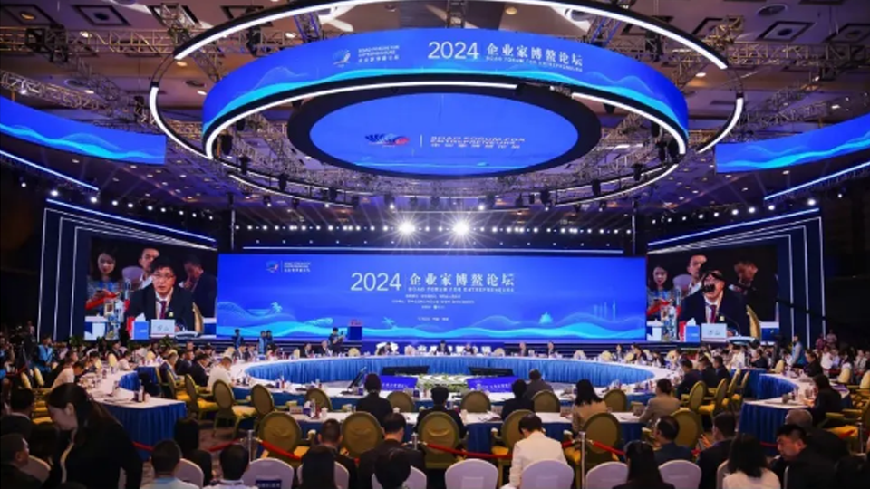 向“新”向“智” 2026世界杯官网入口三款车型入选新华社博鳌论坛年度好车
