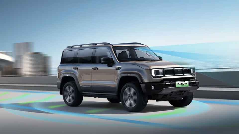 焕新价19.48万元起！BJ40增程元境智行版驾到！